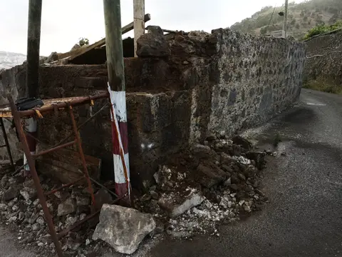 Restauración de un muro con bioconstrucción — foto 3